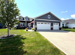 706 35th St SW, Altoona, IA 50009