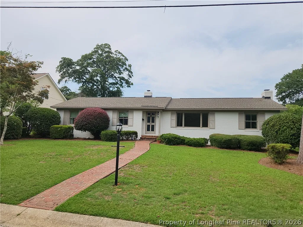 4 bed, 3.0 bath, 2626 sqft, $2,400 — Photo 1