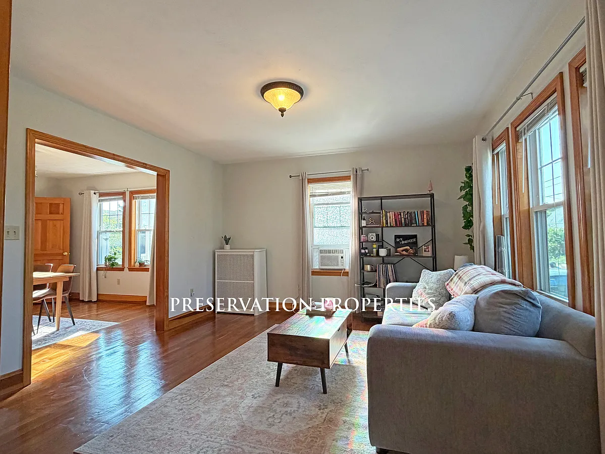 19 Milton Ave — Photo 2