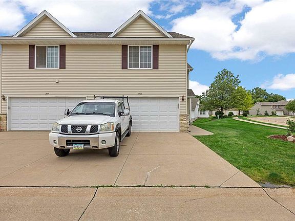 2nd image of 3502 Stoneview Cir SW