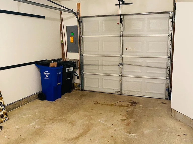 8825 Goose Landing Cir #8825 — Photo 30