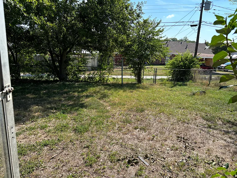 406 Rita Dr — Photo 12