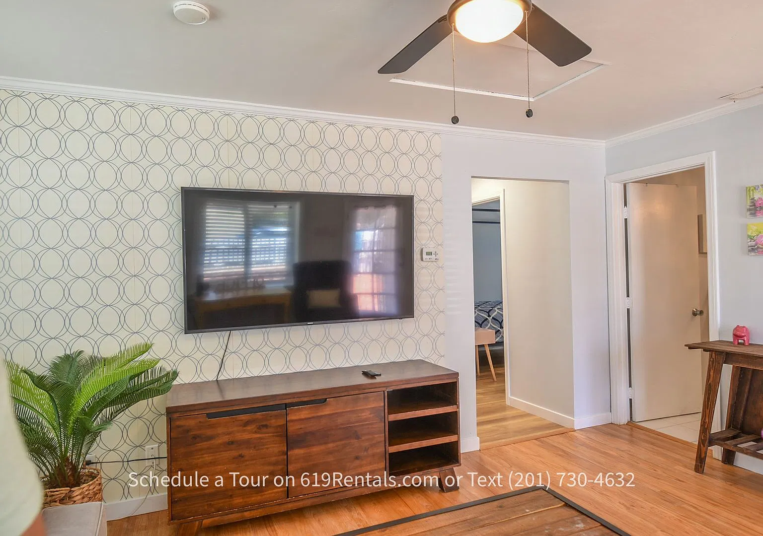 Remodeled 3 Bedroom, 2 Bath House — Photo 4