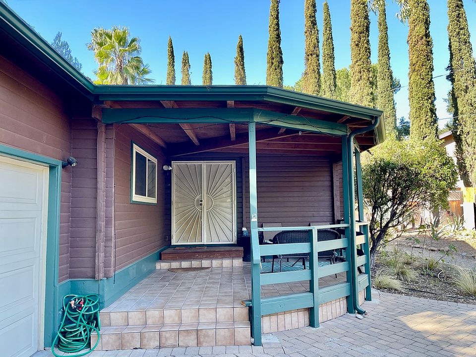 2nd image of 535 Ventura St