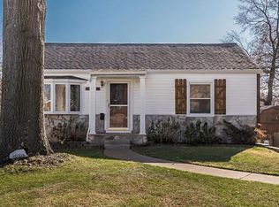 10816 Saint Henry Ln, Saint Ann, MO 63074
