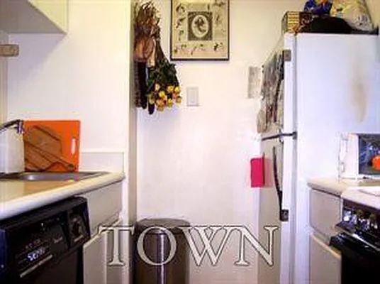 Rented by Town Residential | media 11