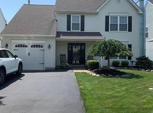 4214 Sir Andrew Cir, Doylestown, PA 18902