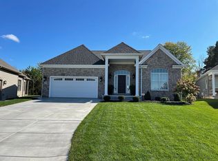 5393 Alderbrook Ln, Clarence, NY 14031