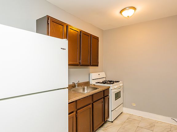 4th image of 6949 S Paxton Ave #6959-1E