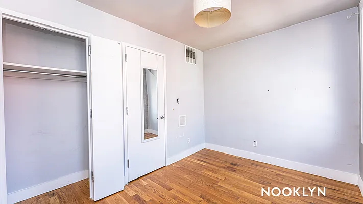 Rented by Nooklyn NYC LLC | media 4