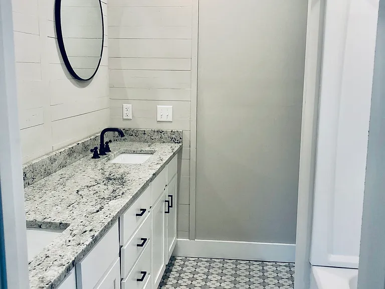 702 Radford St #B — Photo 7