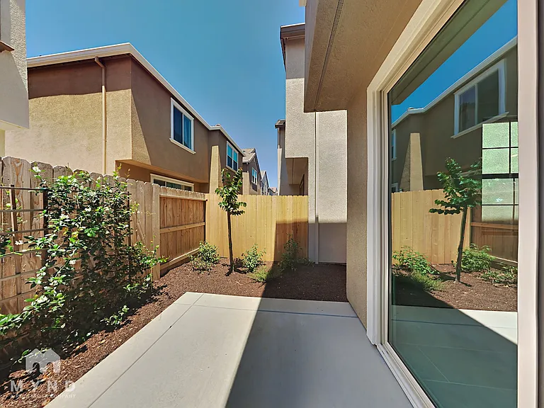 10554 Trill Way — Photo 16