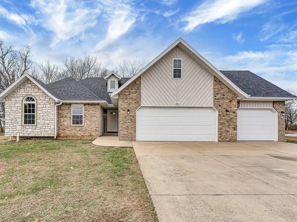 5007 N 10th Avenue, Ozark, MO 65721