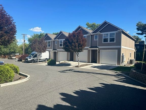 3rd image of 703 Symons St