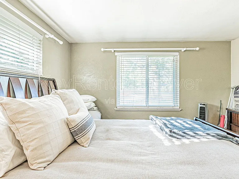 9040 W 32nd Ave — Photo 8