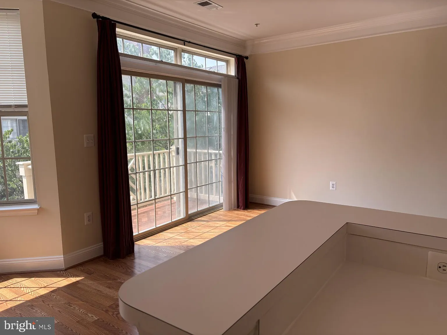 2 bed, 2.0 bath, 1090 sqft, $2,495 — Photo 2