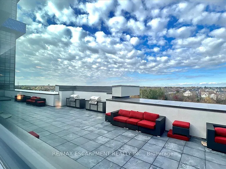 460 Dundas St E #1208 — Photo 19