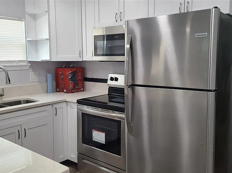1421 E 108th Ave #A — Photo 4