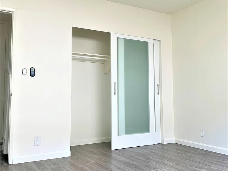 414 S Saint Andrews Pl #7 — Photo 6