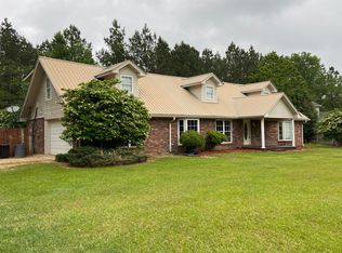 15 La Jaunie Ln, Sumrall, MS 39482