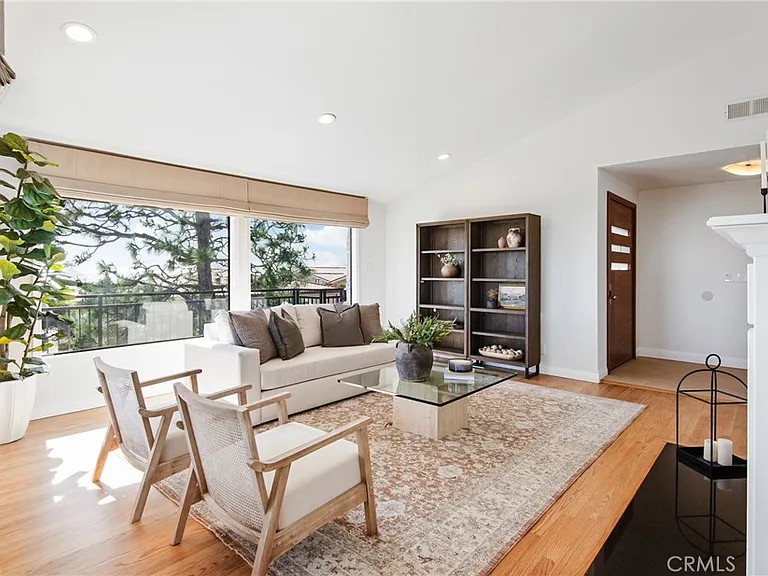 30216 Matisse Dr — Photo 5