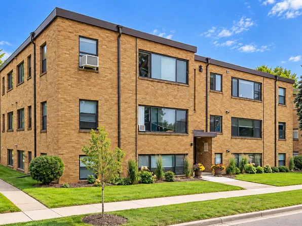 624 Snelling Ave S, Saint Paul, MN 55116
