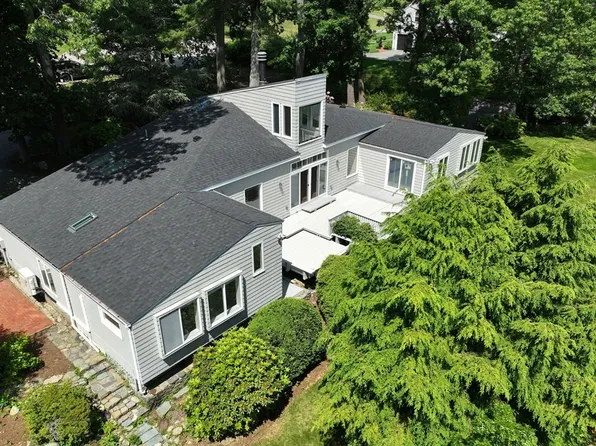 79 Myles View Dr, Duxbury, MA 02332