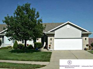 13802 Sahler St, Omaha, NE 68164