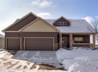 210 Aidan St, Waukee, IA 50263