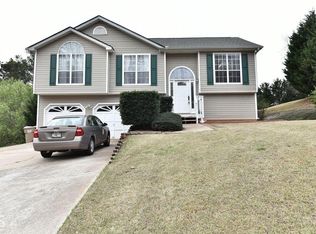 5111 Scenic View Rd, Flowery Branch, GA 30542