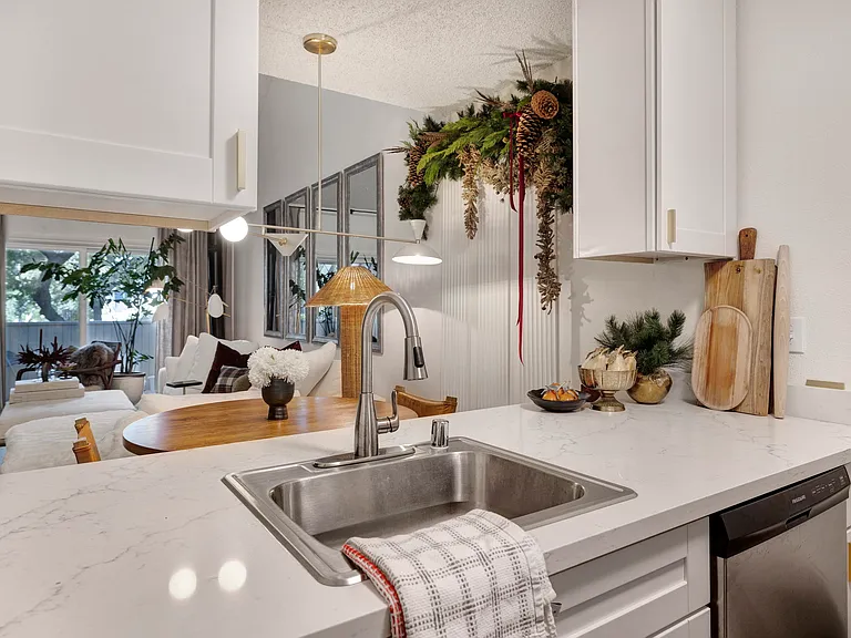 WoodAcre Apartments — Photo 6