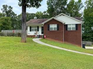 779 Bailey Rd, Weaver, AL 36277