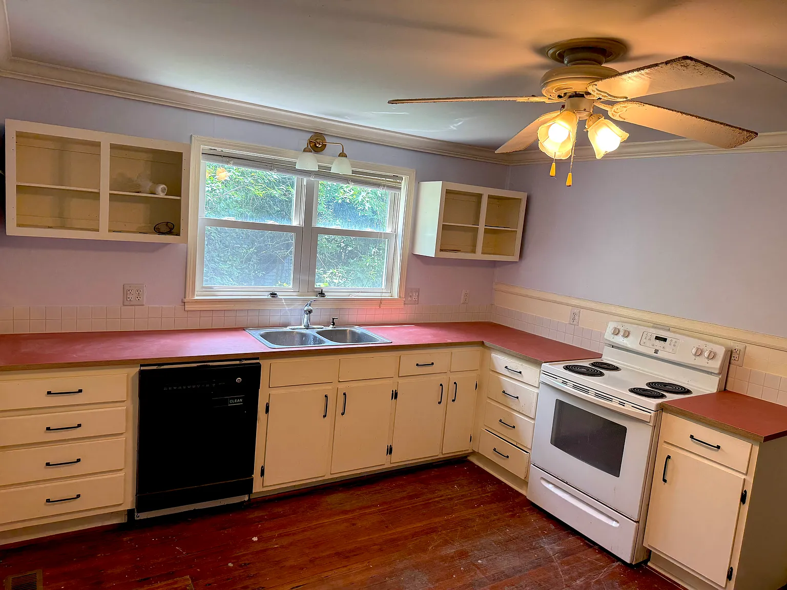 4 bed, $2,800 — Photo 4