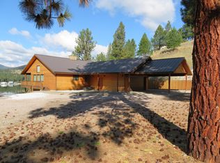 21 Rod And Reel Rd, Republic, WA 99166