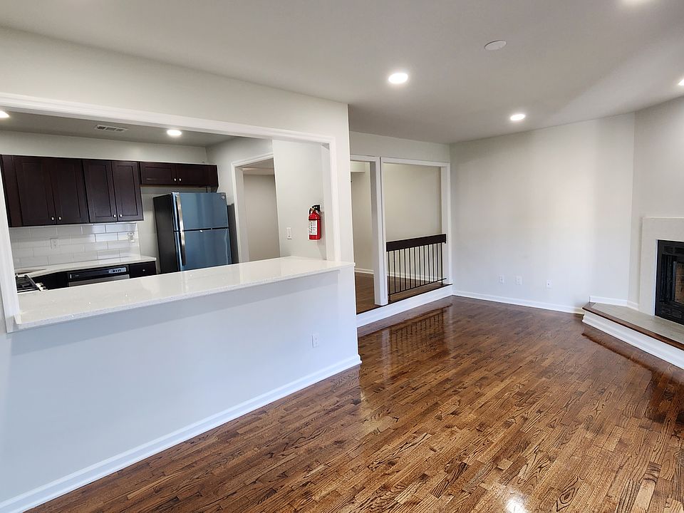 New recessed lighting in the entire hoom