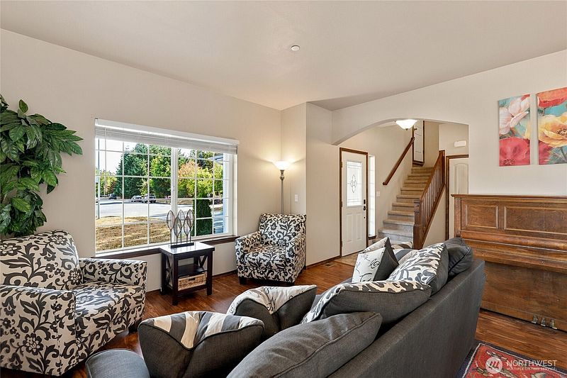 5th image of 111 Juniper Lane