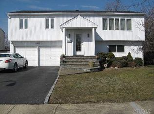 2685 Ellen Rd, Bellmore, NY 11710