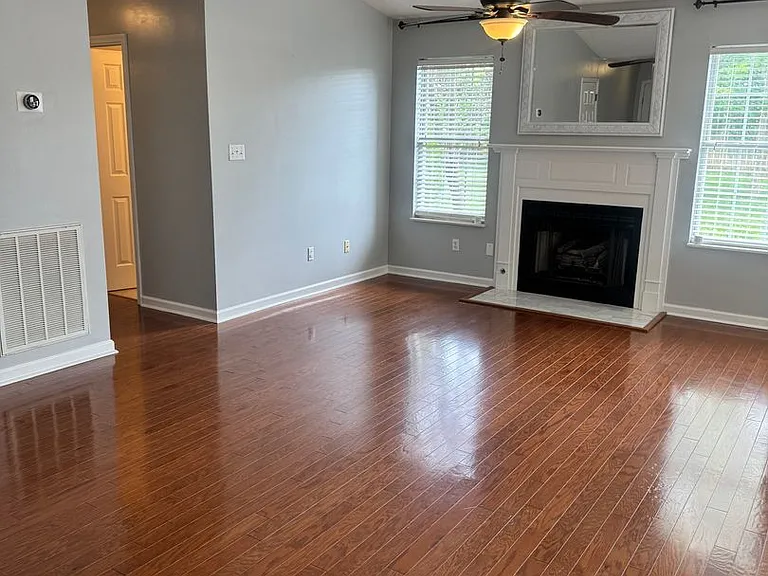 7233 Sorrenta Rd — Photo 6