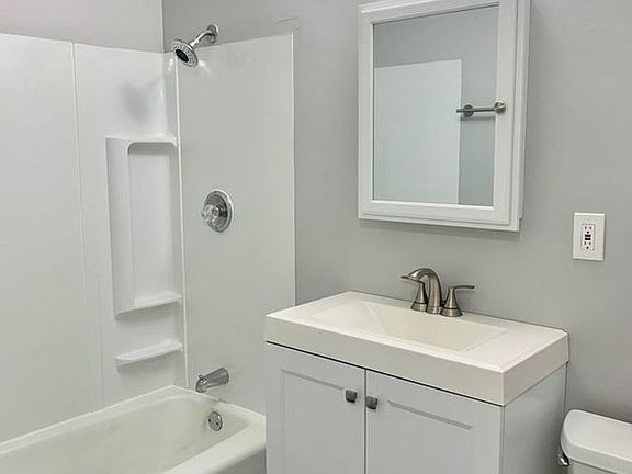 5th image of 156-364 Mayfield Ave #254-B