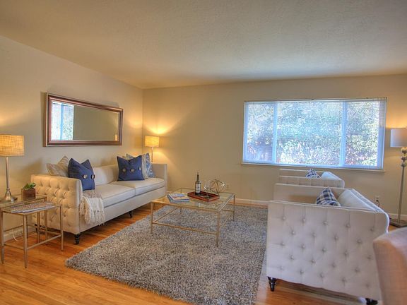 2nd image of 10481 Pineville Ave