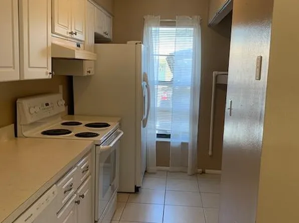 7118 Barclay Ave APT A, Spring Hill, FL 34609