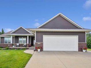 2105 Catherine Ct, Marion, IA 52302