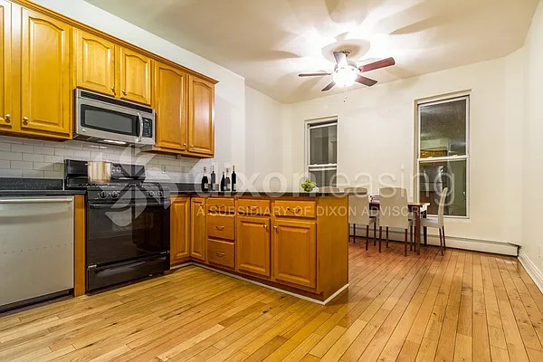 Rented by Dixon Advisory USA Inc. | media 3