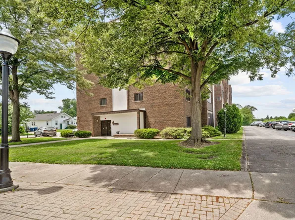 4 S Mason St APT 106, Bensenville, IL 60106