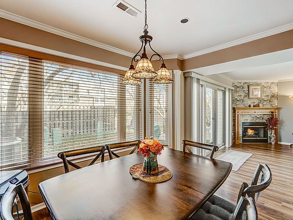 5th image of 322 Cromwell Ct