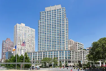 Grand Tier at 1930 Broadway in Lincoln Square
