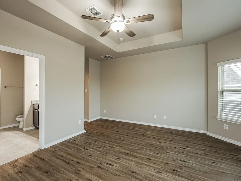 7410 Coral Bells Ct — Photo 10