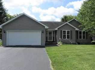 2303 W Happy Holw, Janesville, WI 53546