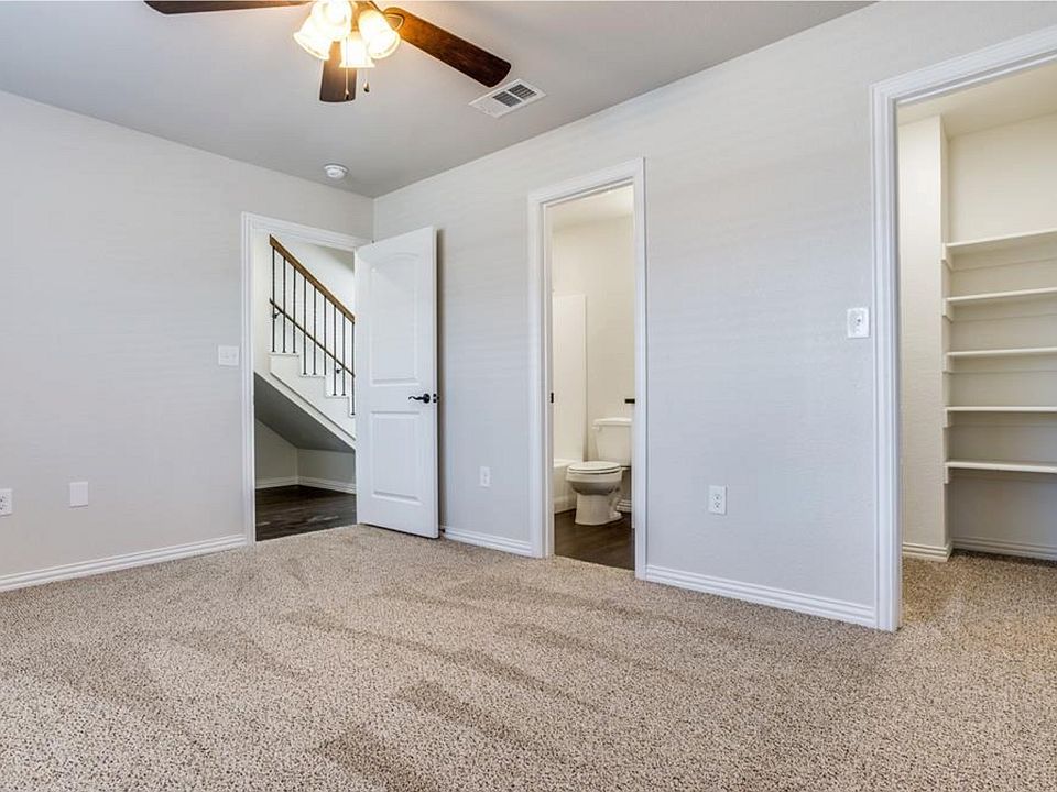 The Berkshire Townhomes 801 N 3rd St Sanger TX Zillow