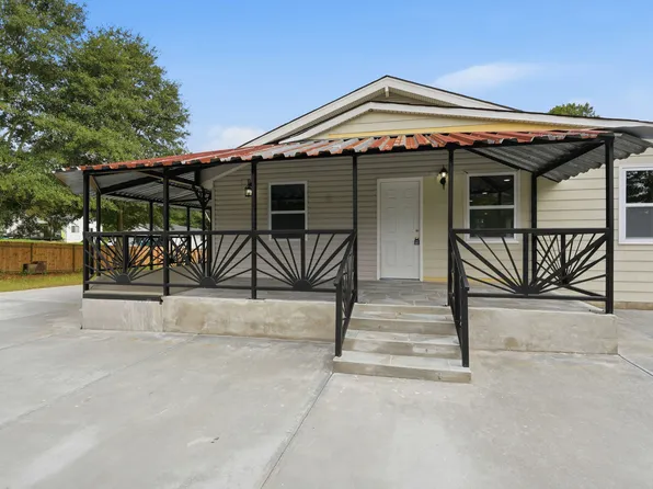 7134 Williams Rd, Flowery Branch, GA 30542